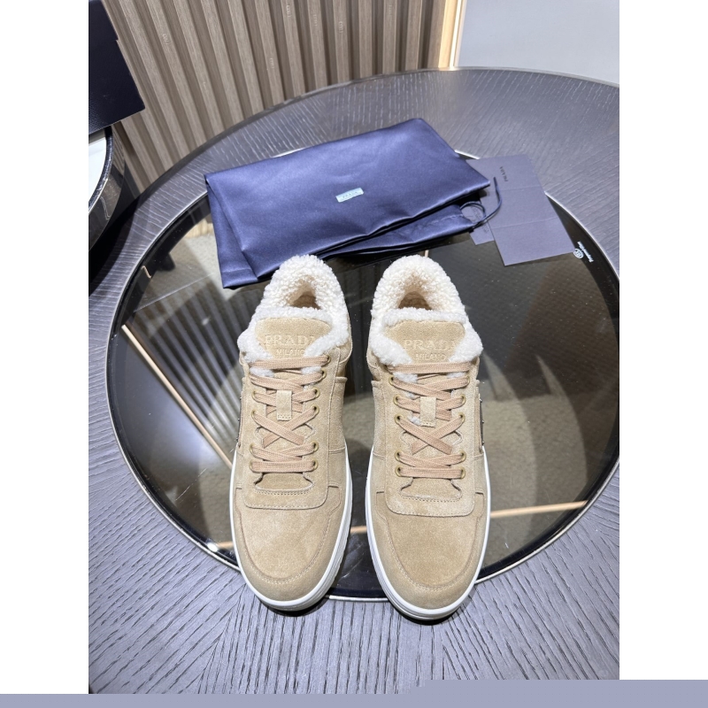 Pra*a casual shoes